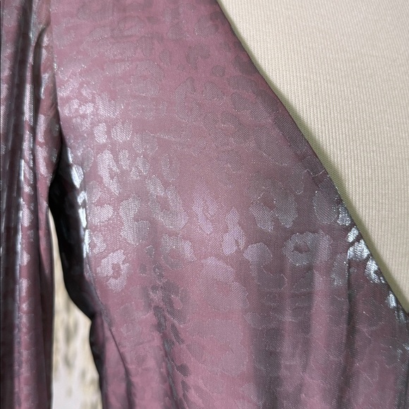 Show Me Your MuMu Lilac Leopard Joplin Wrap Long Sleeve Top XS - Picture 6 of 10